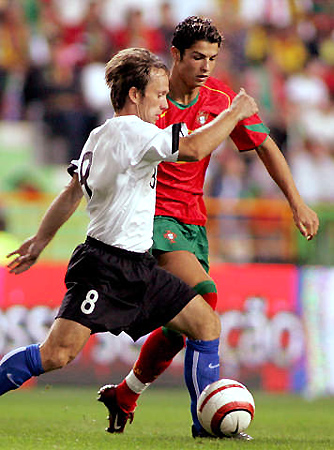 爱游戏在线-葡萄牙主场小胜爱沙尼亚，实现五连胜