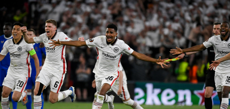 爱游戏官网网页版入口-包含拜仁慕尼黑主场大胜法兰克福，再添分助力登顶的词条