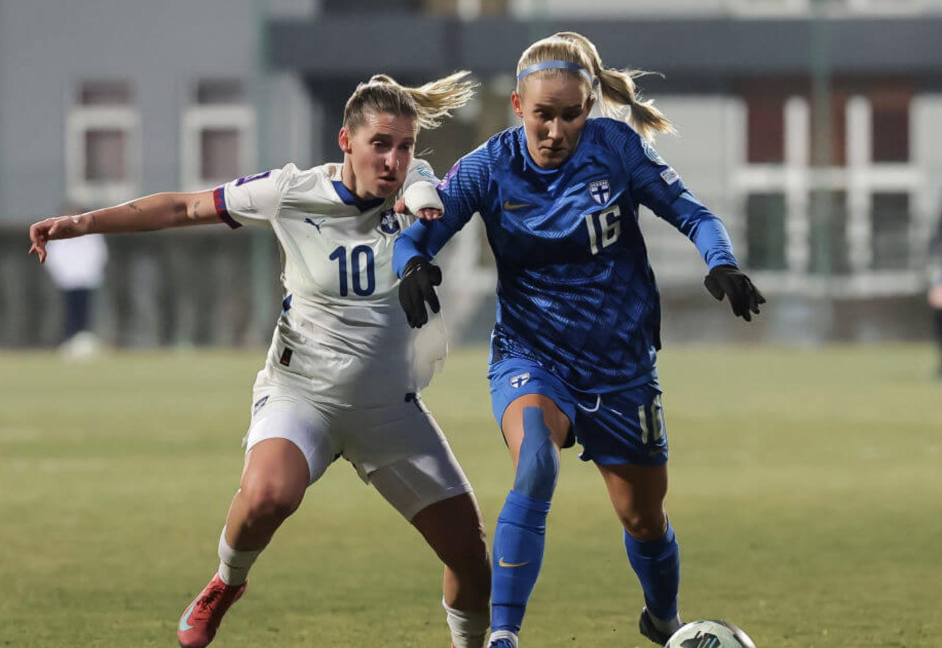 包含欧洲杯女球队淘汰赛紧张激烈球迷热情高涨的词条 包含欧洲杯女球队淘汰赛紧张激烈球迷热情高涨的词条