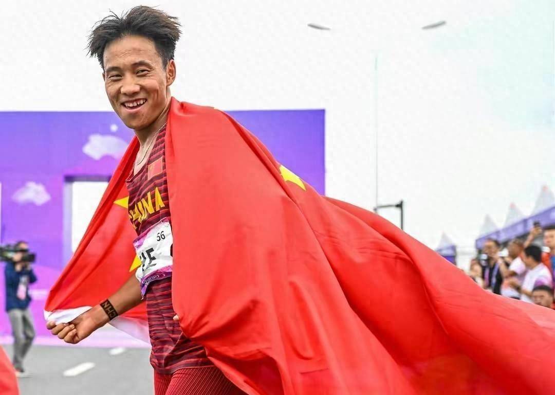 爱游戏中国官网-中非球员赢得马拉松式比赛，创造奇迹的简单介绍