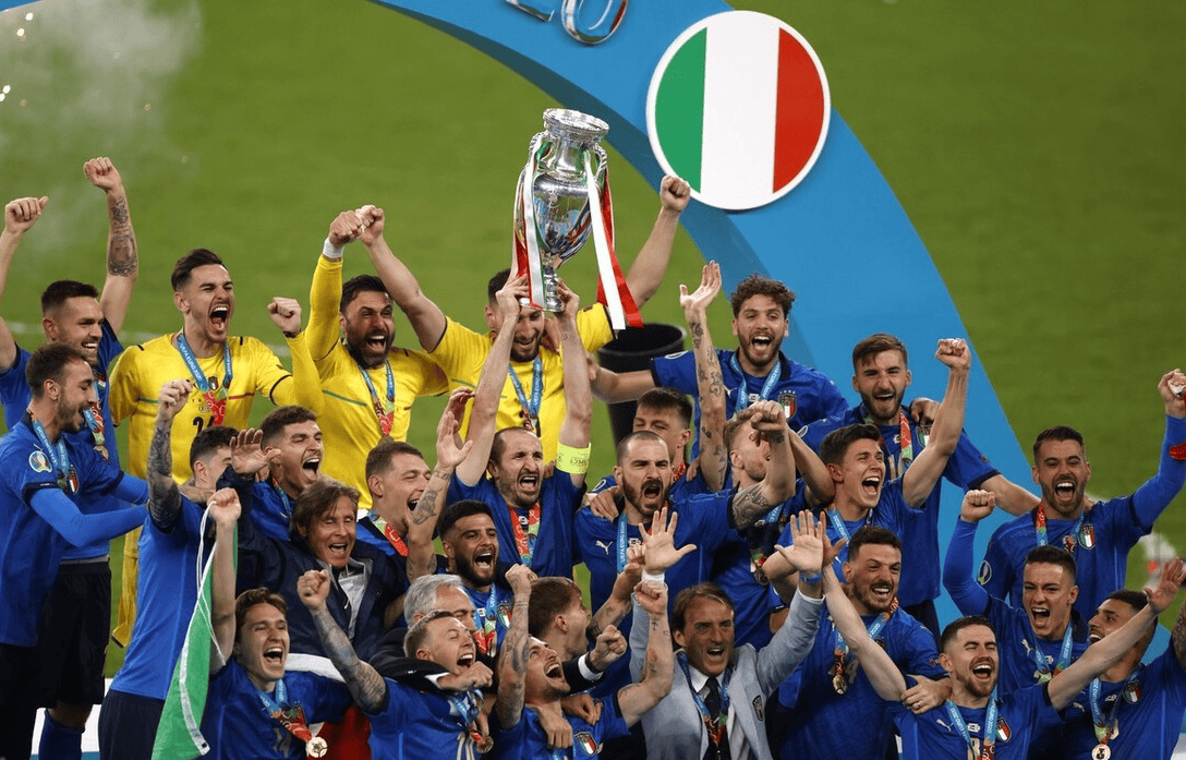 爱游戏官网入口-包含意大利与罗马尼亚交锋，备战年欧洲杯的词条