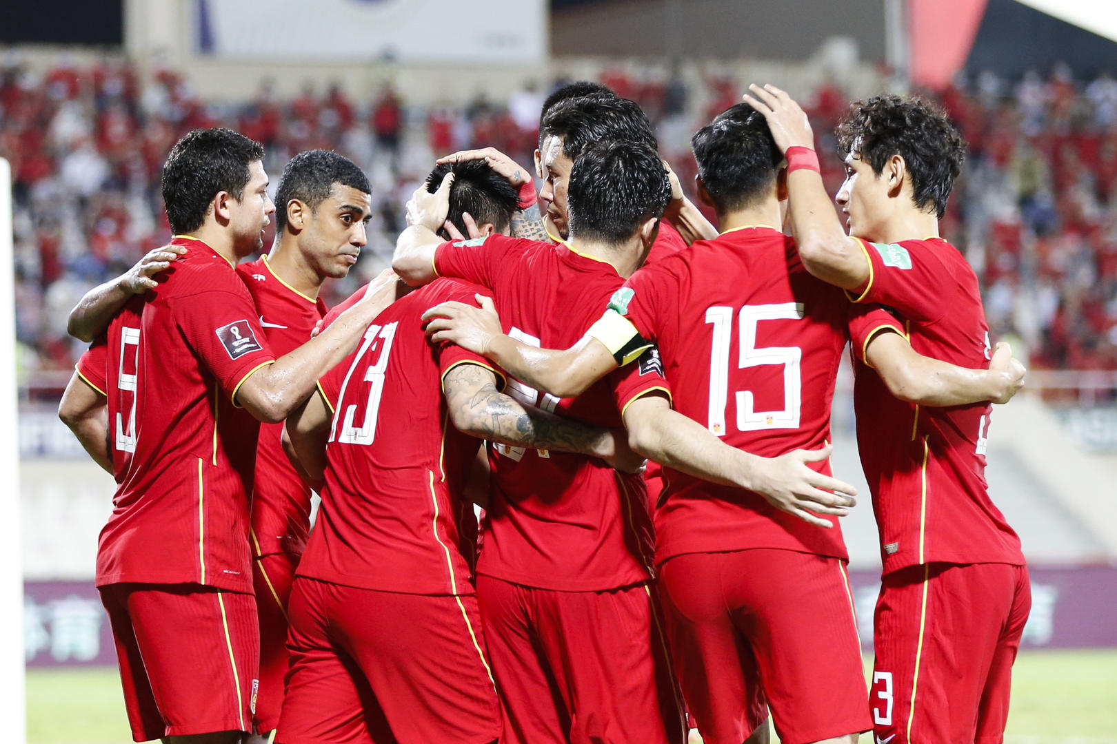 爱游戏官网-澳大利亚游泳选手战胜强敌夺金的简单介绍