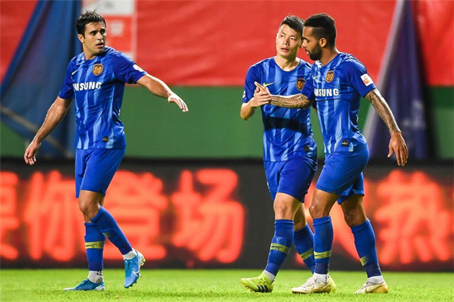 河南建业豪取胜利，晋级四强的简单介绍