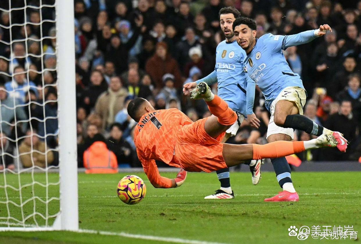 曼城在半决赛中惊险逆转，晋级决赛