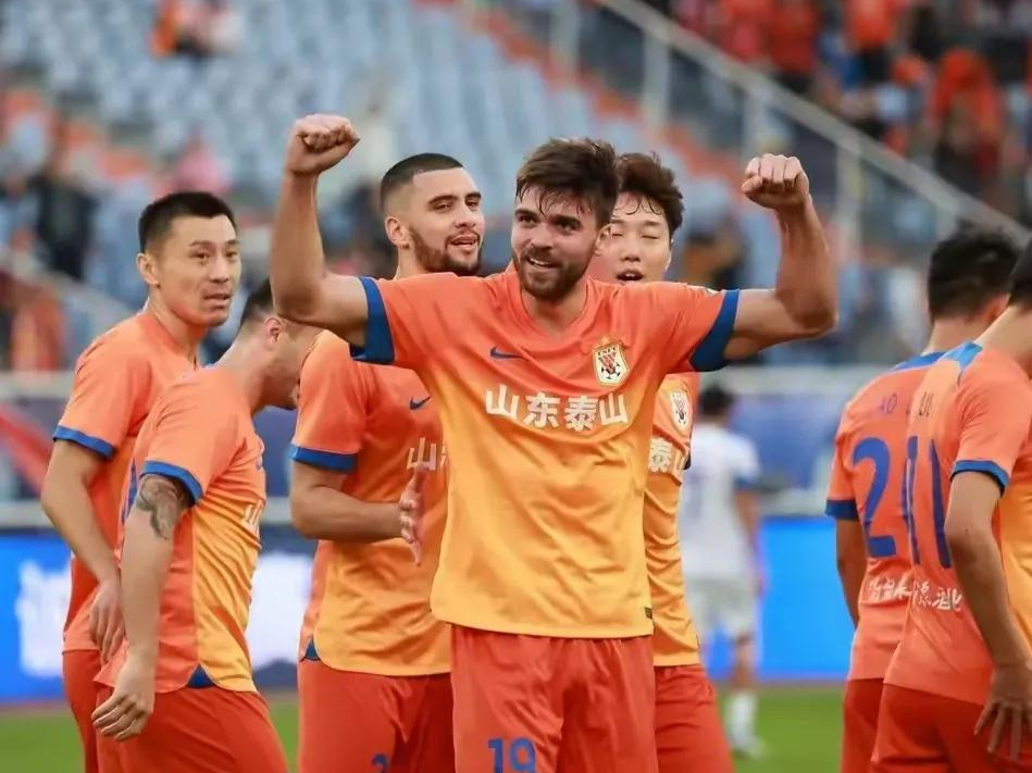 爱游戏在线登录-主场作战，球队主控双核发威，迎来胜利