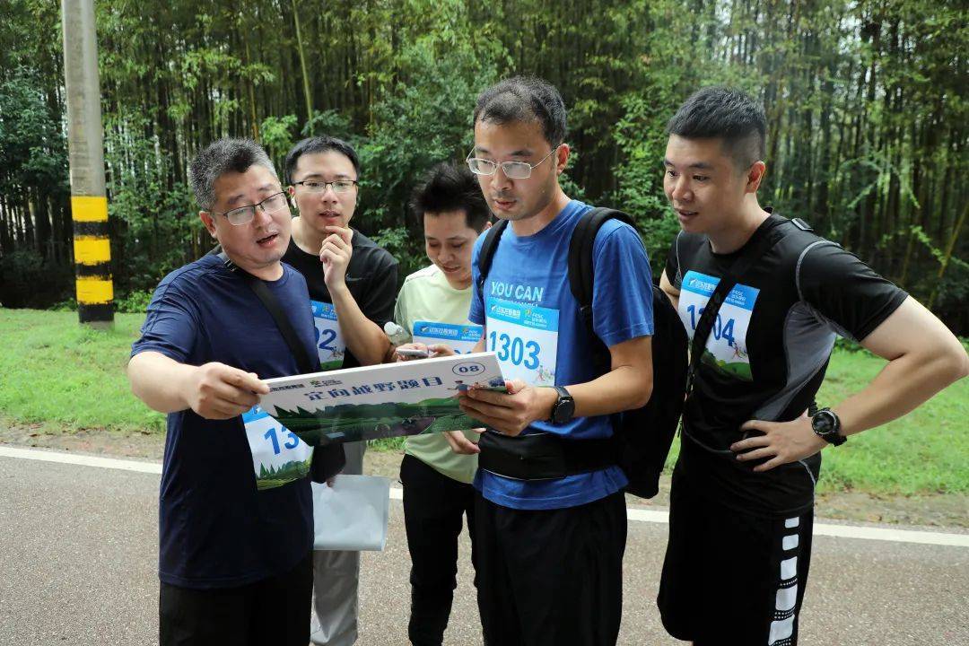 摩尔多瓦选手在场上斗志昂扬