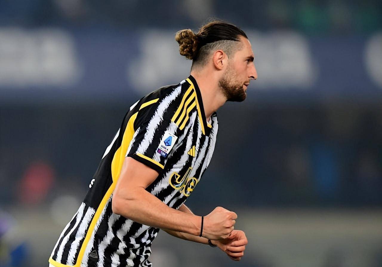 尤文图斯门将扑点，帮助球队赢得比赛