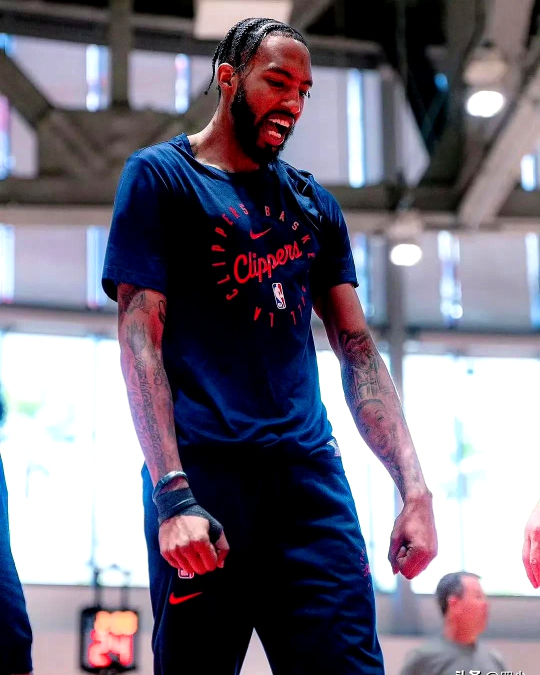 爱游戏网页版登录入口-快船力挺灰熊，取得难得连胜