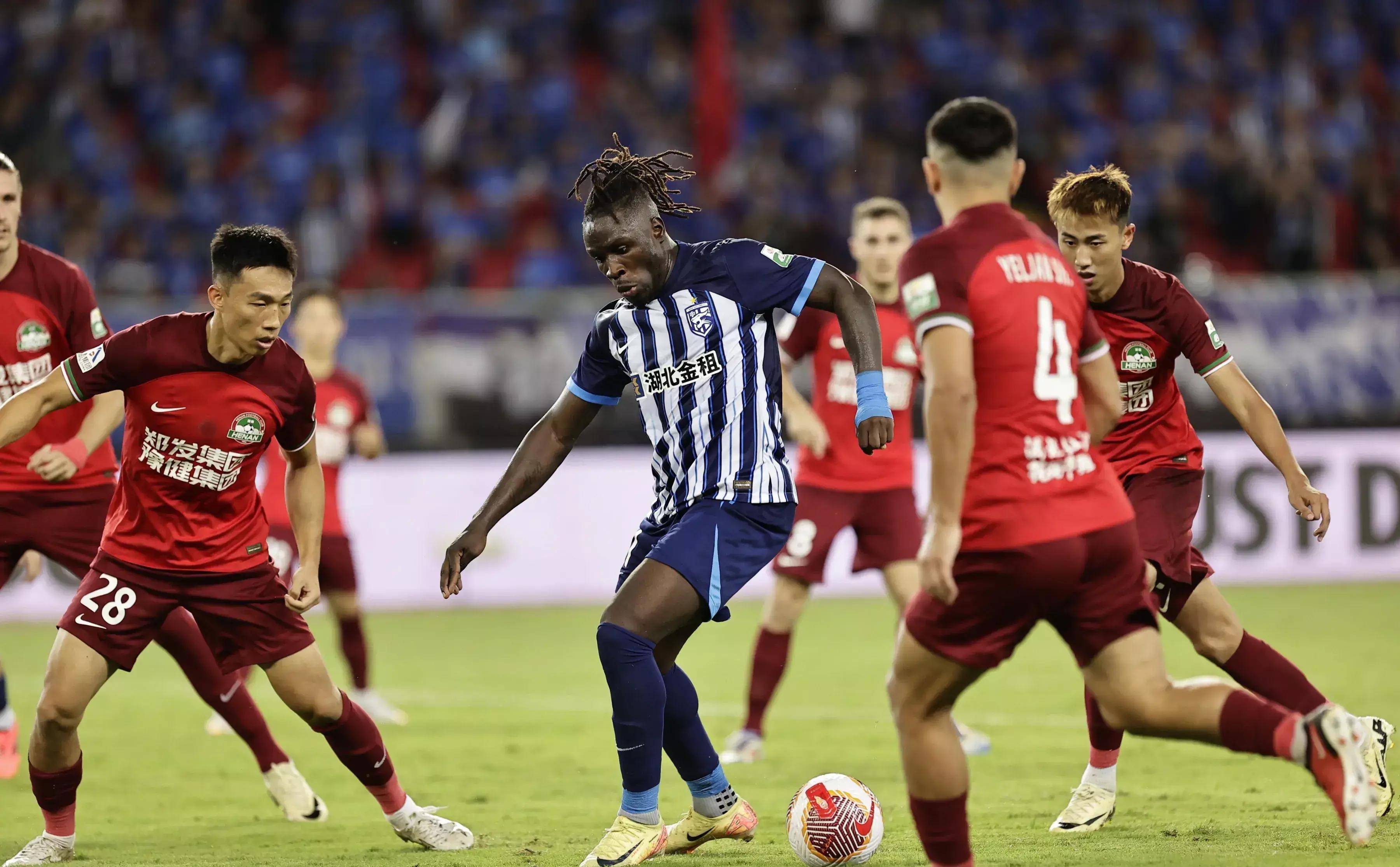 爱游戏亚洲官网-上港战申花：客场争胜，士气高昂备战成功的简单介绍