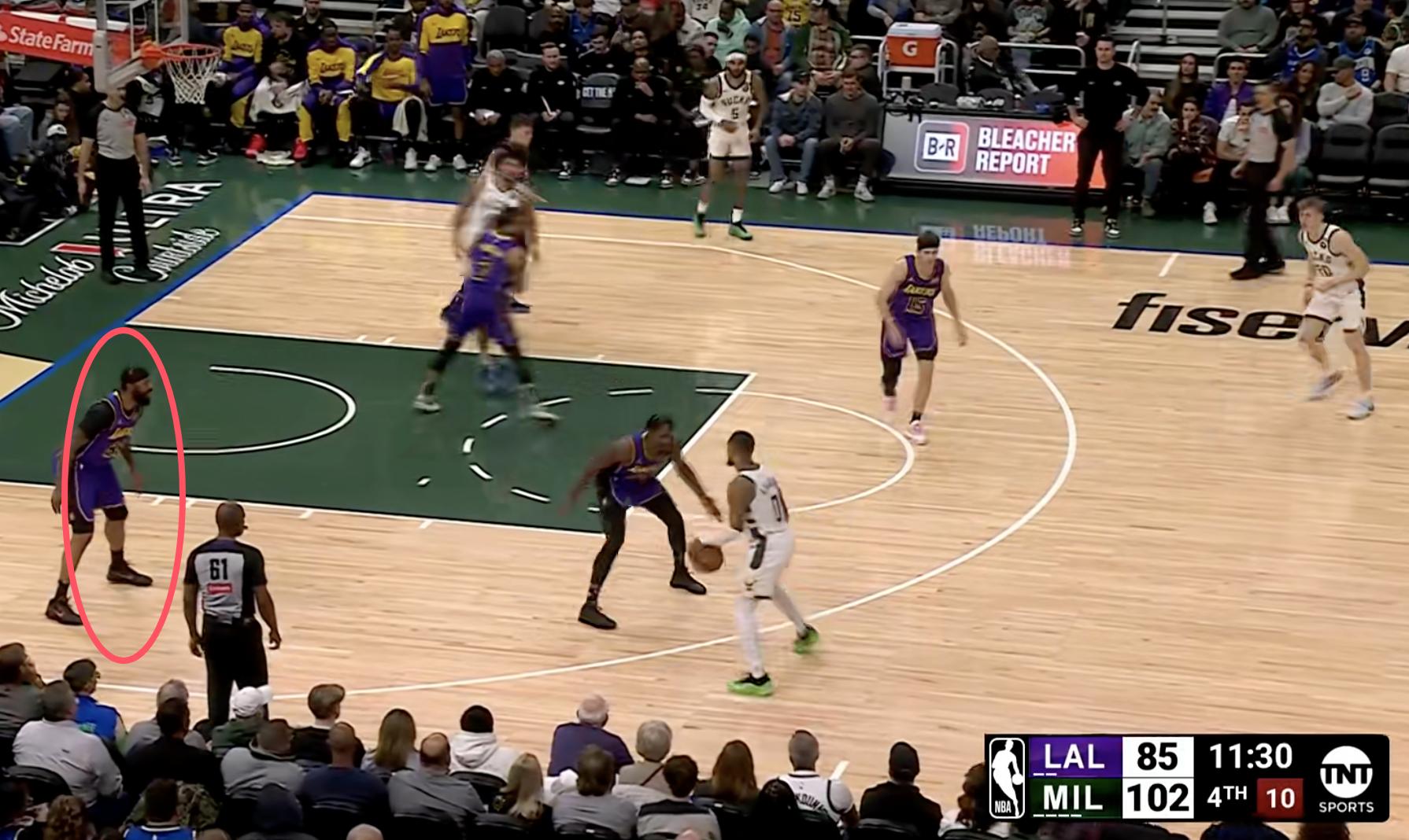 雄鹿再战爵士不敌对手,遭遇三连败的简单介绍 雄鹿再战爵士不敌对手,遭遇三连败的简单介绍