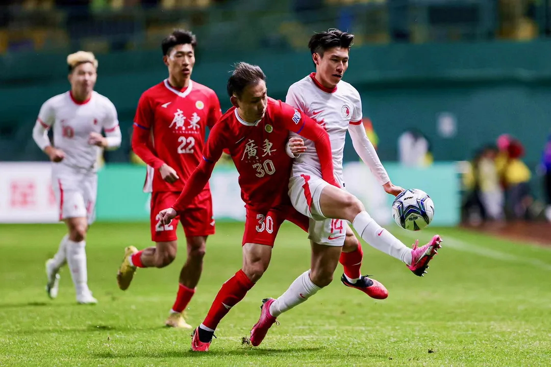 港超球队备战激烈对手,全力以赴 港超球队备战激烈对手,全力以赴