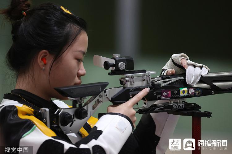 爱游戏官方登录入口-美国运动员火速冲刺获得银牌