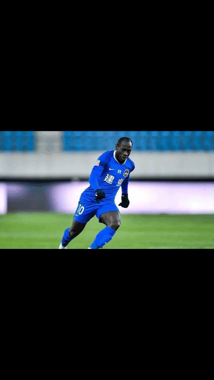 包含上海万达外援攻击实力强劲，引领球队跻身前列的词条